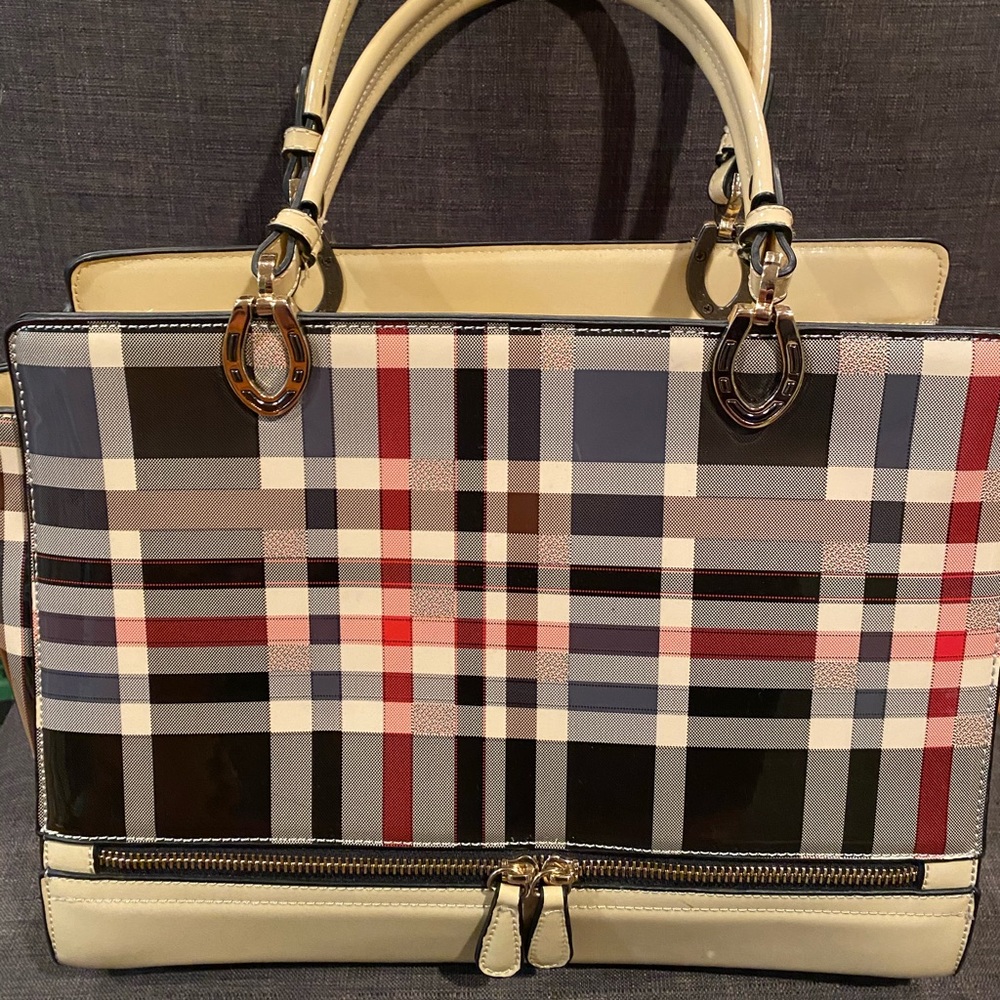 Medium/large shoulder bag